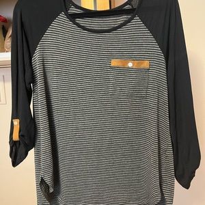 3/4 length sleeved Staccato Top, black with brown accents, size L